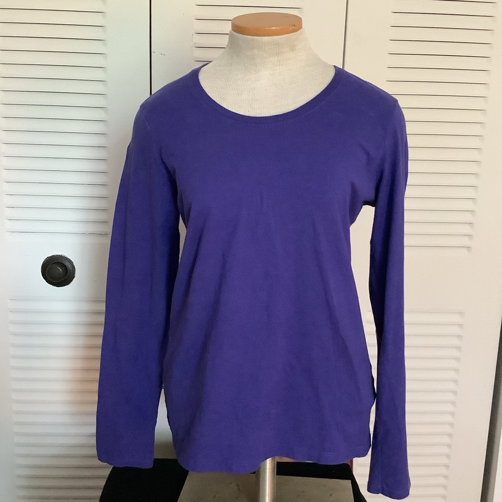 Hanes Purple long sleeved tee. Size S.